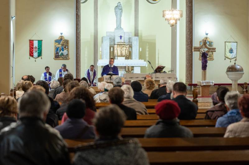 2025_04_14_lelki delutan gyarvaros_20.jpg